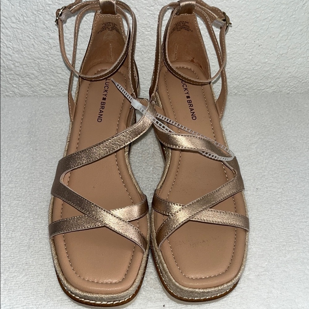 Lucky Brand Women's Rose Gold Sandals